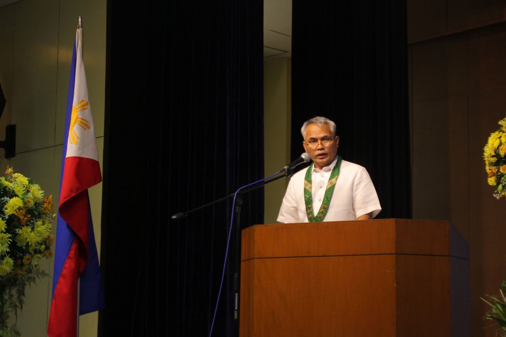 FPE Board of Trustees Chair and CEO, Mr. Nestor Carbonera, shares warm words of encouragement and inspiration with an audience of passionate environmental advocates and change-makers in his opening speech.